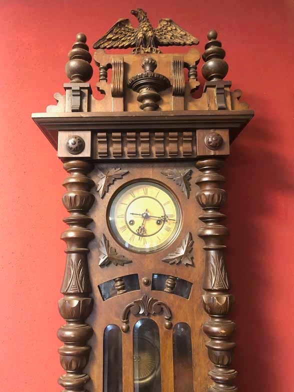 Is aan het huilen Heer aankunnen Groot antieke duitse wandklok / hangklok hout / houtsnijwerk regulateur klok met slinger en adelaar beeld - Wandklokken - Westenhof Is aan het huilen Heer aankunnen Groot antieke duitse wandklok / hangklok hout / houtsnijwerk regulateur klok met slinger en adelaar beeld - Wandklokken - Westenhof