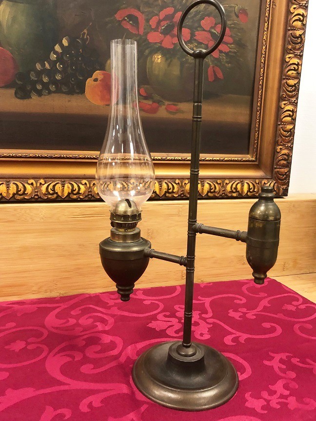 Neerwaarts rust Kom langs om het te weten Antieke olielamp / olie lamp koper met glazen kap - Olielampen - Westenhof
