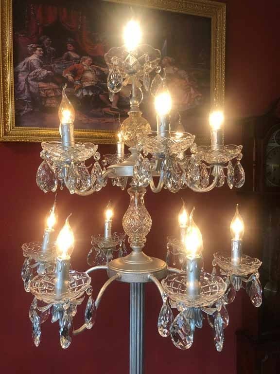 Ga naar beneden Rubriek gewicht Groot kristallen staande lamp / vloerlamp zilver kroonluchter Maria Theresa  / Theresia kristal pegels met 13 arms glazen schalen kandelaar /  kaarslampen - Staande lamp / Vloerlampen - Westenhof
