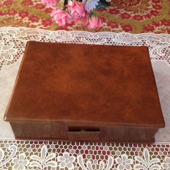 Antieke doos leer 4