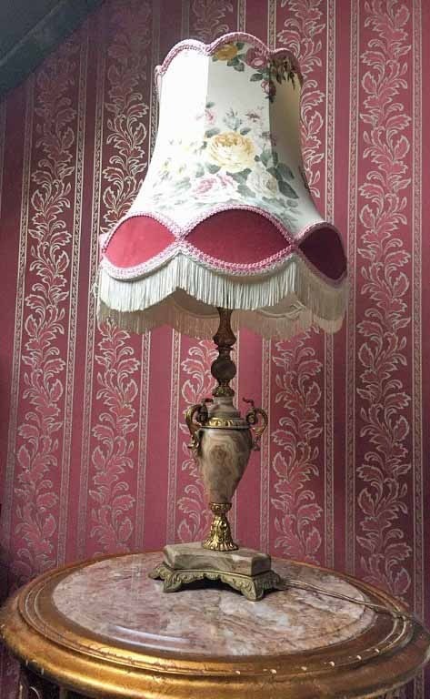 Brocante tafellamp antiek 1