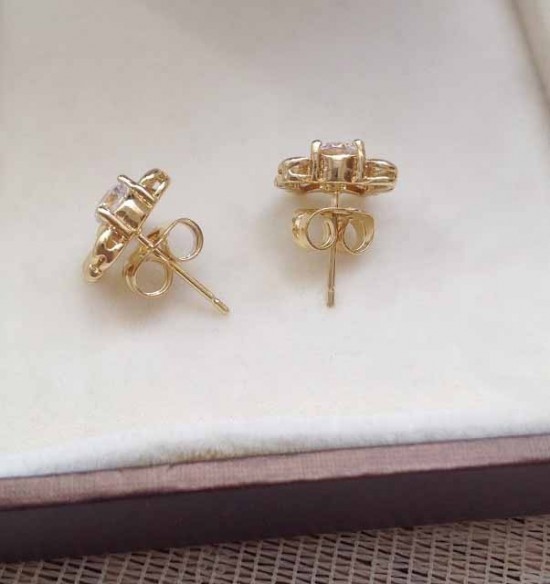 Gouden oorbellen hart knopjes 2