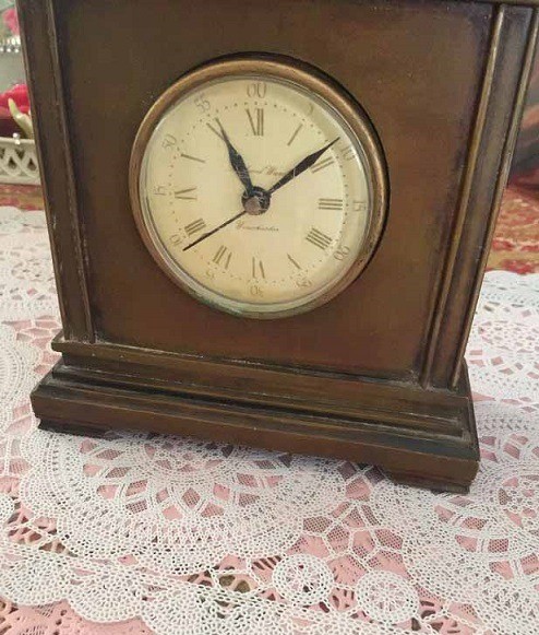 Kt20016 retro tafelklok 3