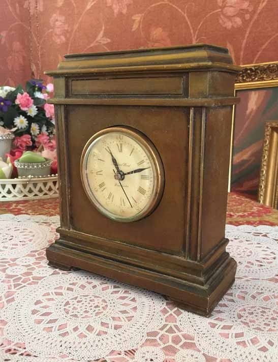 Kt20016 retro tafelklok 8