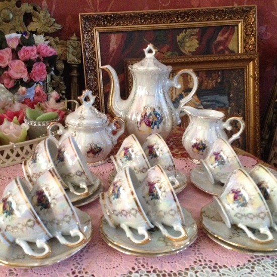 Sc1029 servies compleet wit  4 0