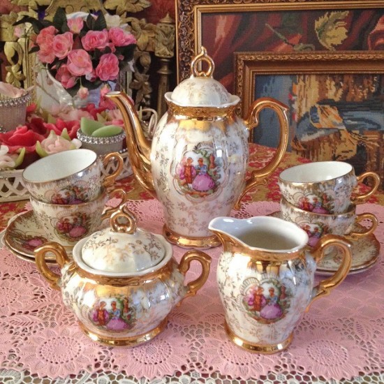 Sc1030  mokka servies wit 5
