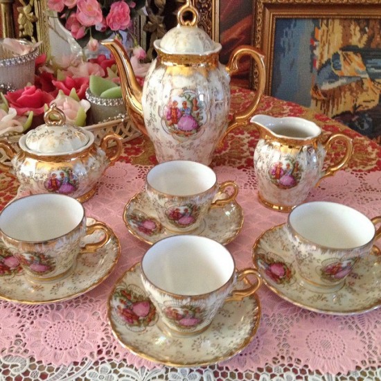 Sc1030  mokka servies wit 8