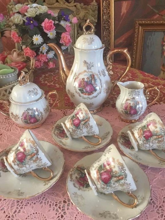 Sc1033 mokka servies compleet 3