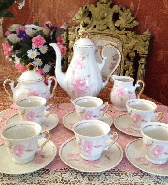 Servies compleet gemerkt 1   kopie