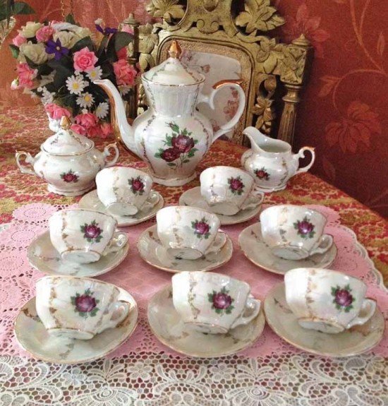 Servies wit parelmoer 1