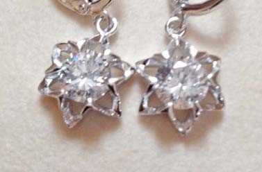 Sku od2025 18k wit oorhangers 1