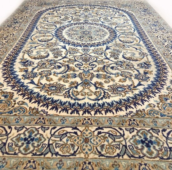 Tt11310236 4   nain tapijt