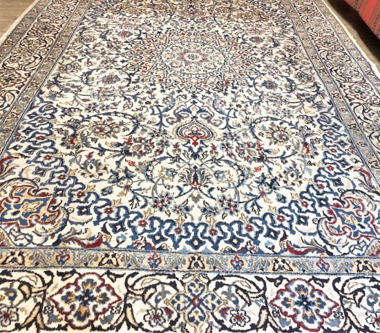 Tt11352  tapijt nain