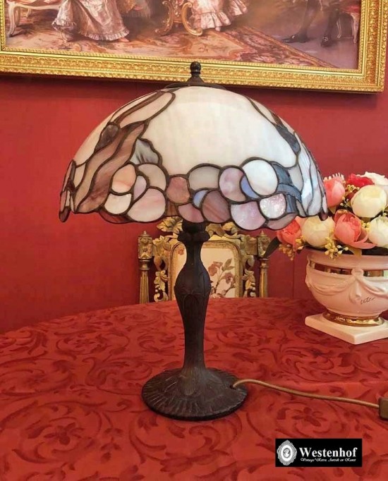 Vk30031 1   tiffany lamp   tafellamp