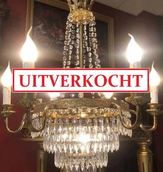 Vk3084 3   kroonluchter goud kandelaars