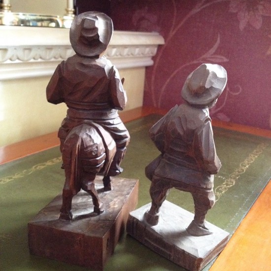 Vz b1040  houten beeld 1