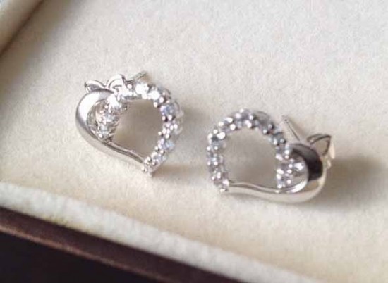 Witgoud oorbel hart1