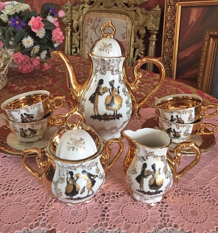 Oud / servies set met antieke man vrouw ,22k goud - Servies compleet / set - Westenhof