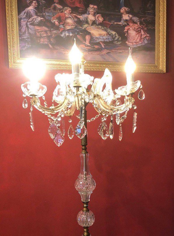 Antieke kristallen staande lamp / vloerlamp koper kroonluchter Maria / Theresia kristal pegels met 5 glazen schalen kandelaar / kaarslampen - Staande lamp Vloerlampen - Westenhof